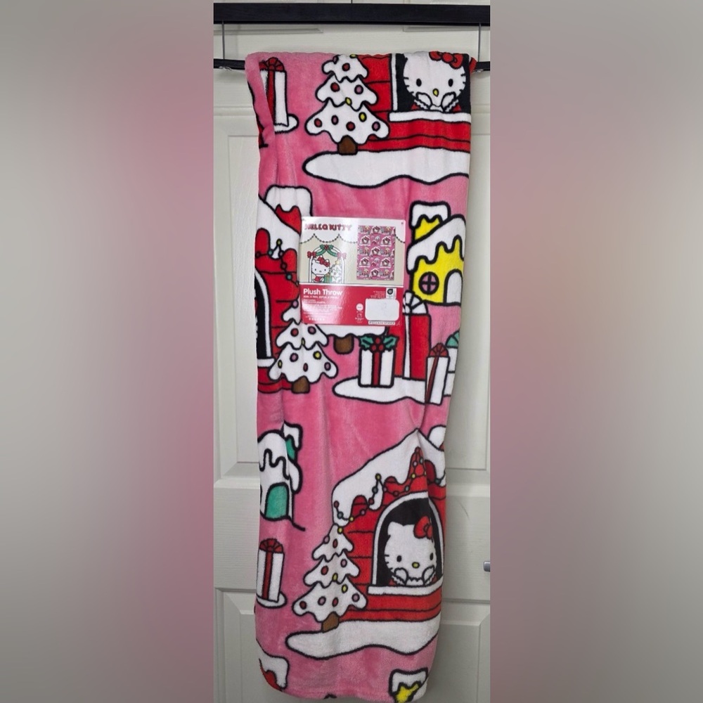 Hello Kitty Christmas Blanket🩷